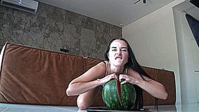 Mega watermelon in me! (1920x1080 HD) MP4