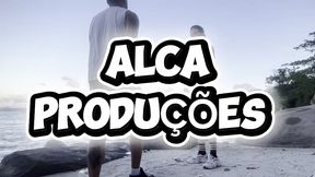 o turista paulista chegou no rio e chamou um puto carioca pra comer na praia e te dar muito leite