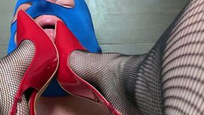 under the mistress's soles