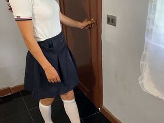 Esta COLEGIALA se ESCAPA A COGER con su PROFESOR para aprobar materias