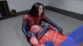 Spider-Girl vs Spider-Man