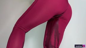 My first squirts with leggings - close-up