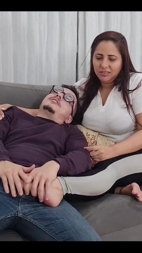 Delivery Guy Just Want Her Feet