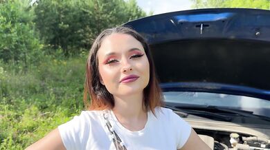 Flexy Lover Deepthroats Dick Fixing Car Amateur Public Sex
