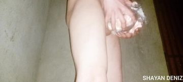 Shayan Deniz - Real Amateur Bathroom Session