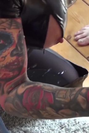 Latex cum big boobs blowbang