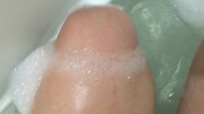 Pregnant Belly and Hairypussypov in Bath