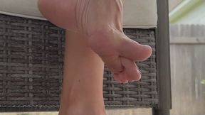 DANGLE MONDAY