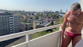 Outdoor stepdaddy Solo Wank