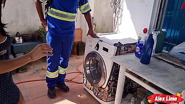 Fui fazer um trabalho na casa de uma novinha sefada que me chama para fuder e medar cú e buceta, Luana Aguiar . E . Paty Bumbum