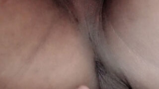 Videoclip hardcore de casă cu tineri amatori care primesc fute anal