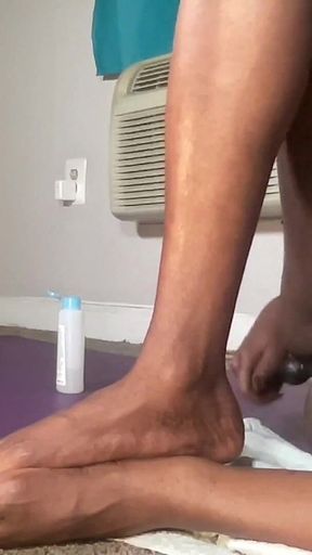 Black Trans Goddess Erupts Cum