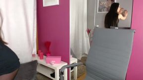 Girl Dancing and Showing Her Ass