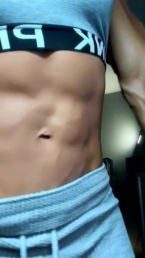 Flexing and Ass Bounce