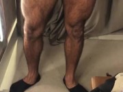 Bulge - Dressing in a store