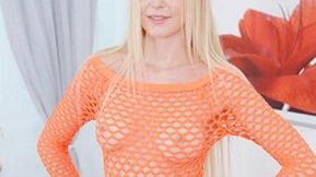 Olivia Wye In Fishnet To Drag In All The Hot Guys