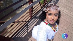 Big BOOTY ETHIOPIAN SLUT LOVES GETTING HER HOLES FILLED!