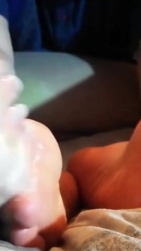 Secret Special Footfetish Video for Feet People! Feet in Cream!