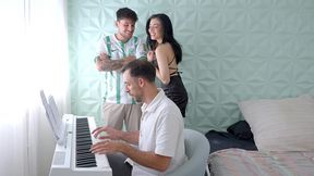 my cuckold boyfriend wants to have a threesome with his best friend: dp, anal creampie! full 4k video