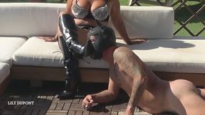 Boot Domination : worship and lick my luxury boots
