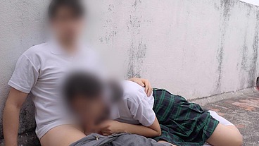 DOS ESTUDIANTES RAPIDIN en el Patio! Una COGIDA Rápida en el PATIO en ALTA DEFINICION (HD)