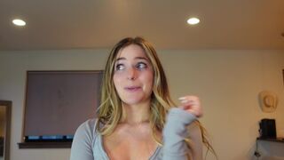 The Princess Jess - Princess Jess's Roommate Blowjobs