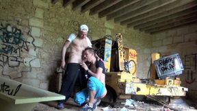 Jess fucked in snekaer by John outdoor