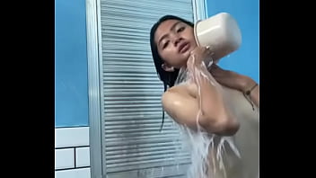 pinay shower