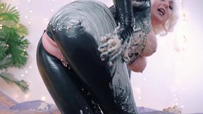 latex femdom pov - giantess fetish story - food fetish (arya grander)