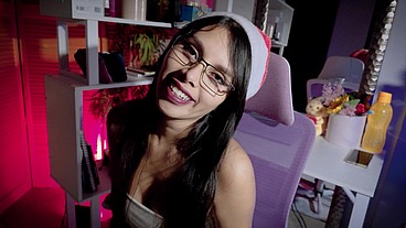Especial navideño 2 - Tratando de seducir a un irresistible estoico sin vicios que derrama excelencia mientras medita en el parque, porque mi novio me dejo sola en la posada