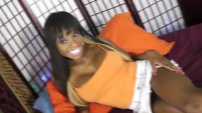 caramel starr goes down on a white dude, yeah!!!