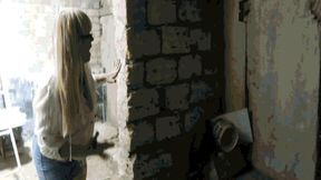 Cobwebs and spiders in the basement MP4(1280x720)FHD