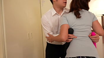 To be a good wife and step mother. Sumie has been hiding the existence of lewd desires swirling within her. However, Yamashita, a friend of my step son who came to visit my house, saw my toy collection hidden in the back of the closet.