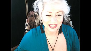 Mature slut AimeeParadise is the Queen of bitch orgasms...