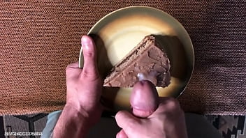 Oh, sweet cum frosting, darlin', as BF's mighty load drips onto the cake like gold