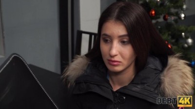 Debt Collector's Dirty Deal: Sexy Teen's Shaved Pussy Pounded