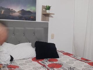 I've sex with my most good ally for the 1st time