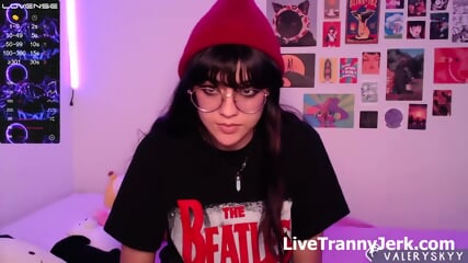 valery sky shemale cam