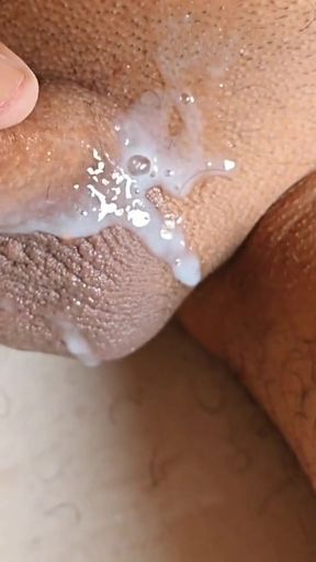 First Time Seeing GFs Pussy Hair She Begged Me to Trim It Clean   Clip 3