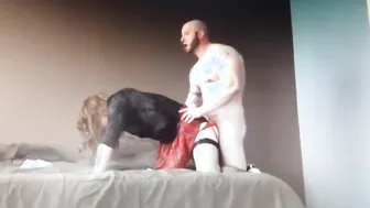 Amateur Crossdresser Takes Big Cock Bareback in Anal Session