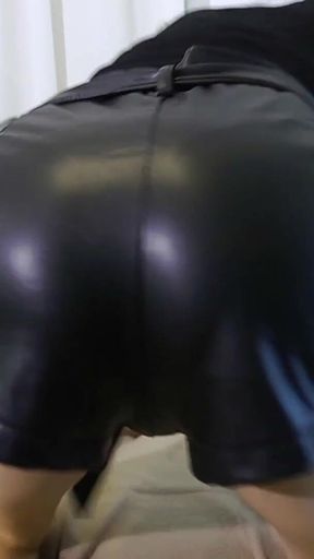 Come on, Stroke for Me and Cum on My Face! Tranny JOI