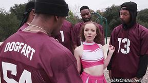 Cheerleader fucked and poured in bukkake by black football team