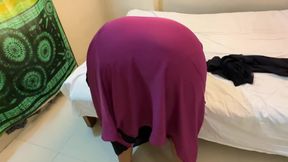 Big Tits & Huge Booty Muslim Single Stepmother Fucked by Neighbor When She Was Horny