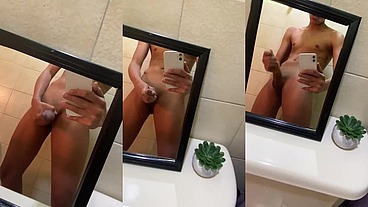 Jamelatin20cm - me masturbo en el baño de la universidad