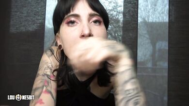Exhibitionist teases in fancy restaurant wet dirty talk falls apart