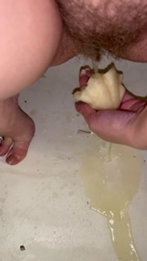 Pissing on an ultra absorbent tampon