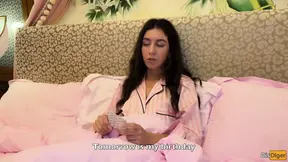 Lucky birthday boy gets rewarded with a sloppy blowjob