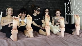 Wall of 10 perfect, sexy soles of Anastasia, Basanti, Lila, Monika ans Sasha (Part 2 of 6)