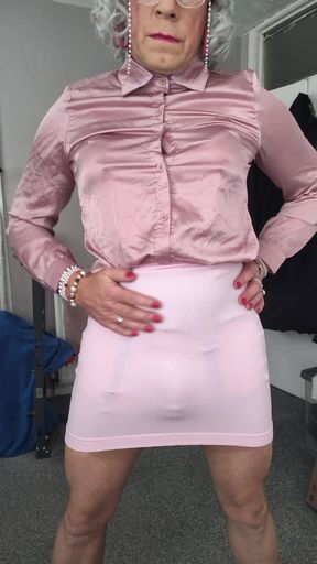 Grandma&#039;s not wearing any panties and got a skirt bulge