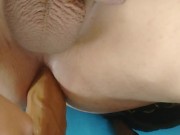 Dildo im Bett 1